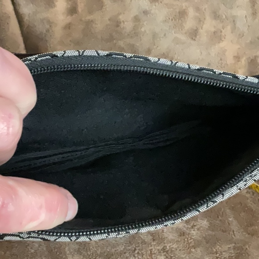 Vintage COACH Large Wristlet - Picture 7 of 8